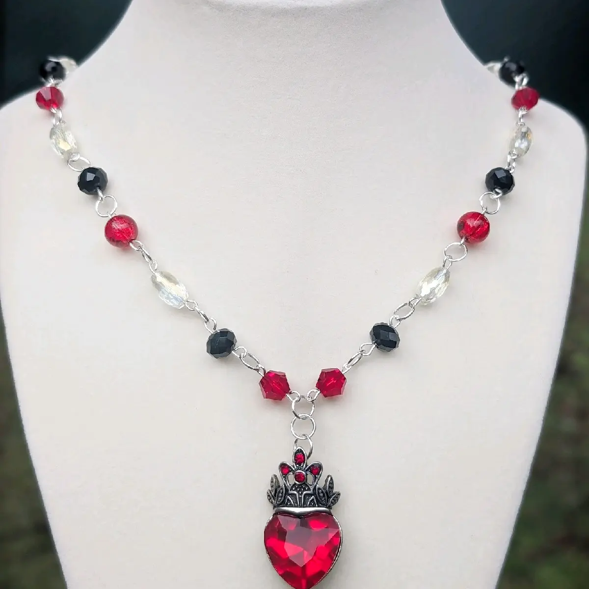 Red Heart Beaded Rosary Necklace, Black and Red, Coquette, Goth, Gothic, Romantic, Victorian, Whimsigoth, Alternative