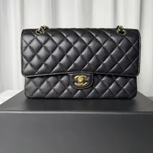 Pre-owned CHANEL Black Caviar Medium Classic Flap GHW|20208295