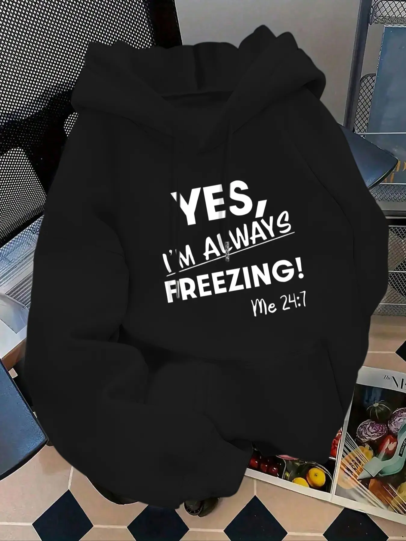 Women's Fashion Hooded Sweatshirt with Yes I'm Always Freezing Letter Print Kangaroo Pocket, Casual Long Sleeve Fall Winter Wear