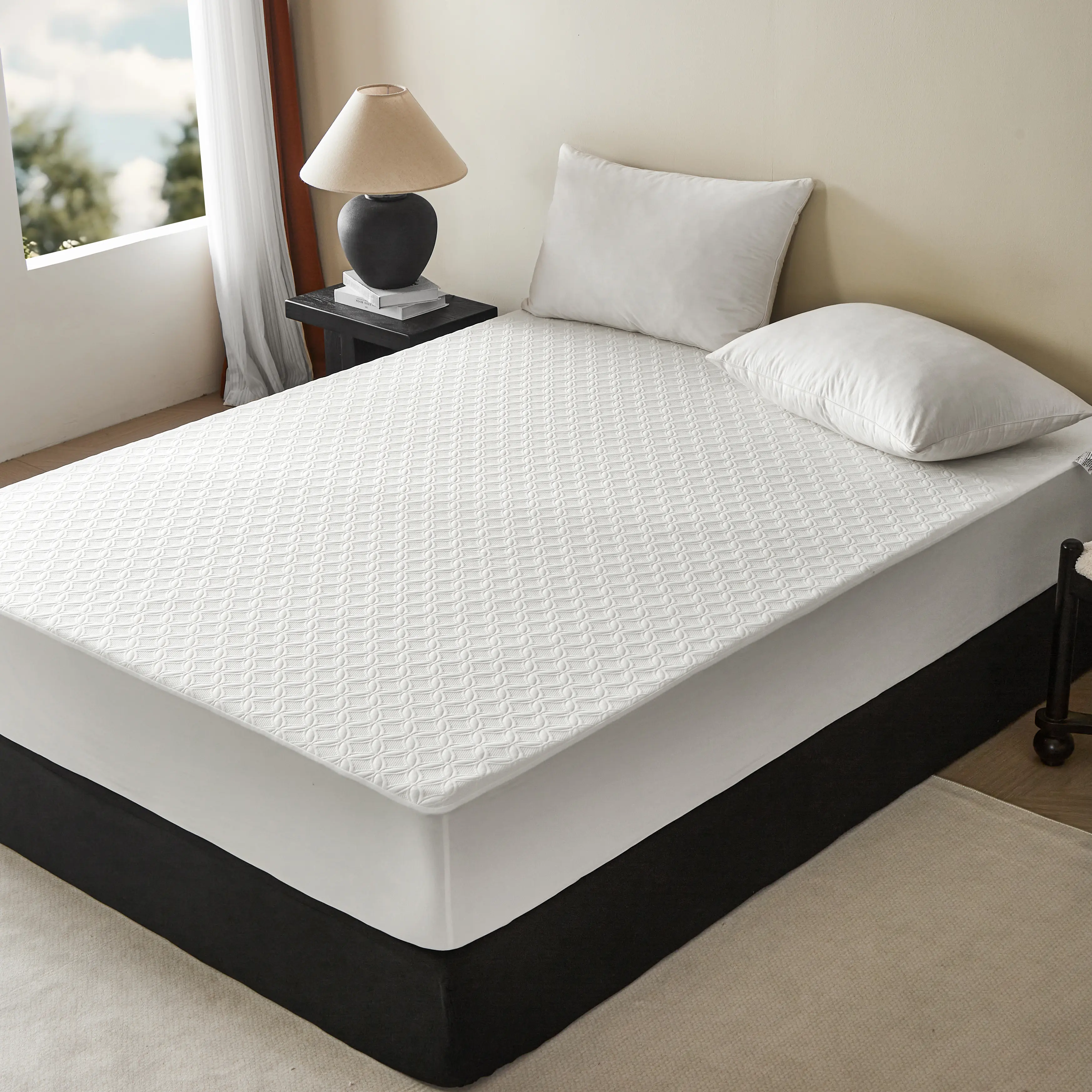 NESTCORE Waterproof Mattress Protector – Soft Breathable Mattress Cover with Deep Pocket Fits Up to 16", Noiseless Fitted Sheet Design, Machine Washable