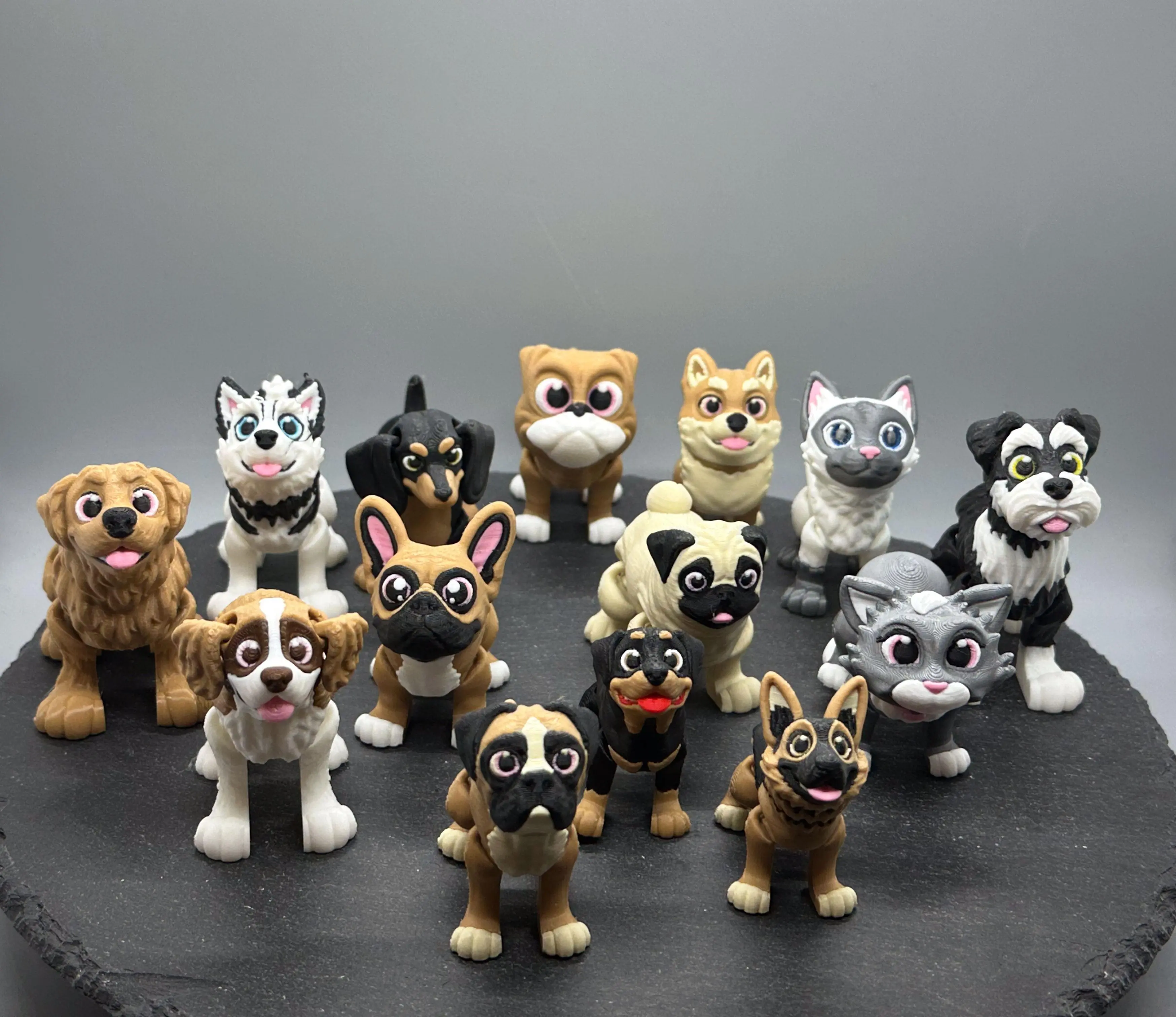 3D Printed Dog and Cat Breed Fidgets - Fun Gift Idea, Cute Decoration, Perfect for Stress Relief and Fun, Pug, Boxer, Husky, Rottweiler, German Sheppard, Shibba Innu, Articulated Dog Breeds Collection