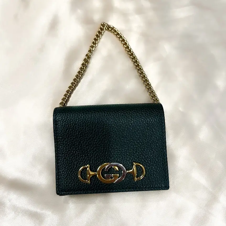 Pre-owned GUCCI Leather mini bags Green Zumi Chain Wallet