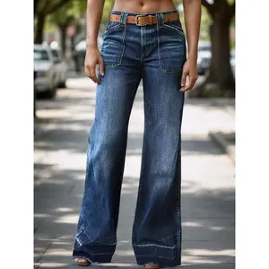 The new trend for 2025 is casual wide-leg jeans—women’s mid-rise flared pants with pockets—long-length trousers suitable for all seasons.
