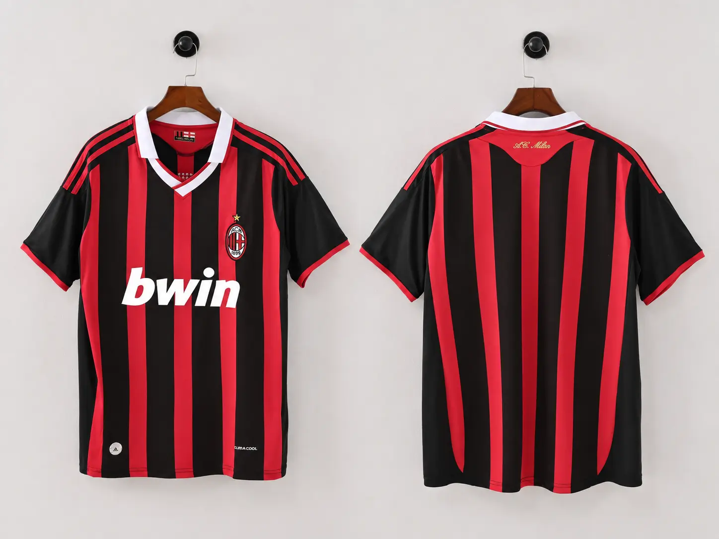 AC Milan 2009/10 Home Retro Soccer Jersey – Red Black Striped Short Sleeve Football Fan Shirt