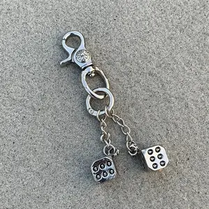 Vintage Floral Heavy Duty Keychain Dice Pendant Matching Accessory Bag Hanging Decoration Clean Fit Trendy Niche Style Metal Mat