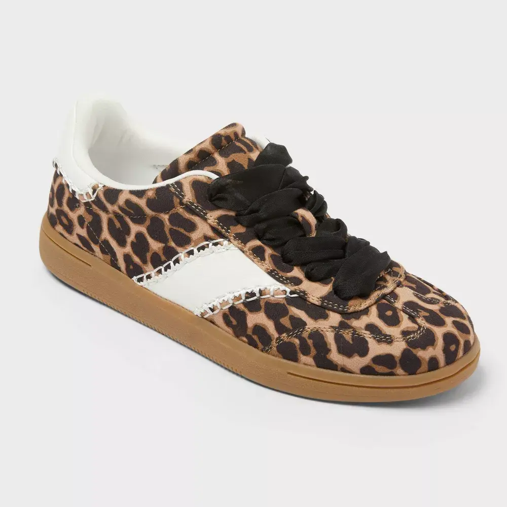 Women’s Spencer Fashion Sneakers with Memory Foam Insole – Universal Thread Dark Brown 6.5
