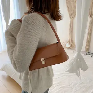 Small Square Bag - Stylish Brown Leather Handbag with Adjustable Strap for Everyday Use