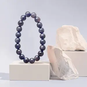Natural vibrant 9mm high quality Rare Bloodshot Iolite stone