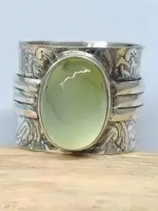 A Retro, Elegant, Simple and Stackable Ring, Stackable Finger Rings, with Pale Green Artificial Zirconia. Suitable for Parties, Holidays, Beach Weddings. A Gift for Her.
