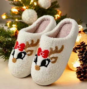 Cartoon Christmas Deer Print Slipppers, Slip On Soft Sole Fuzzy Flat Non-slip Shoes, Winter Plush Home Warm Slides Shoes