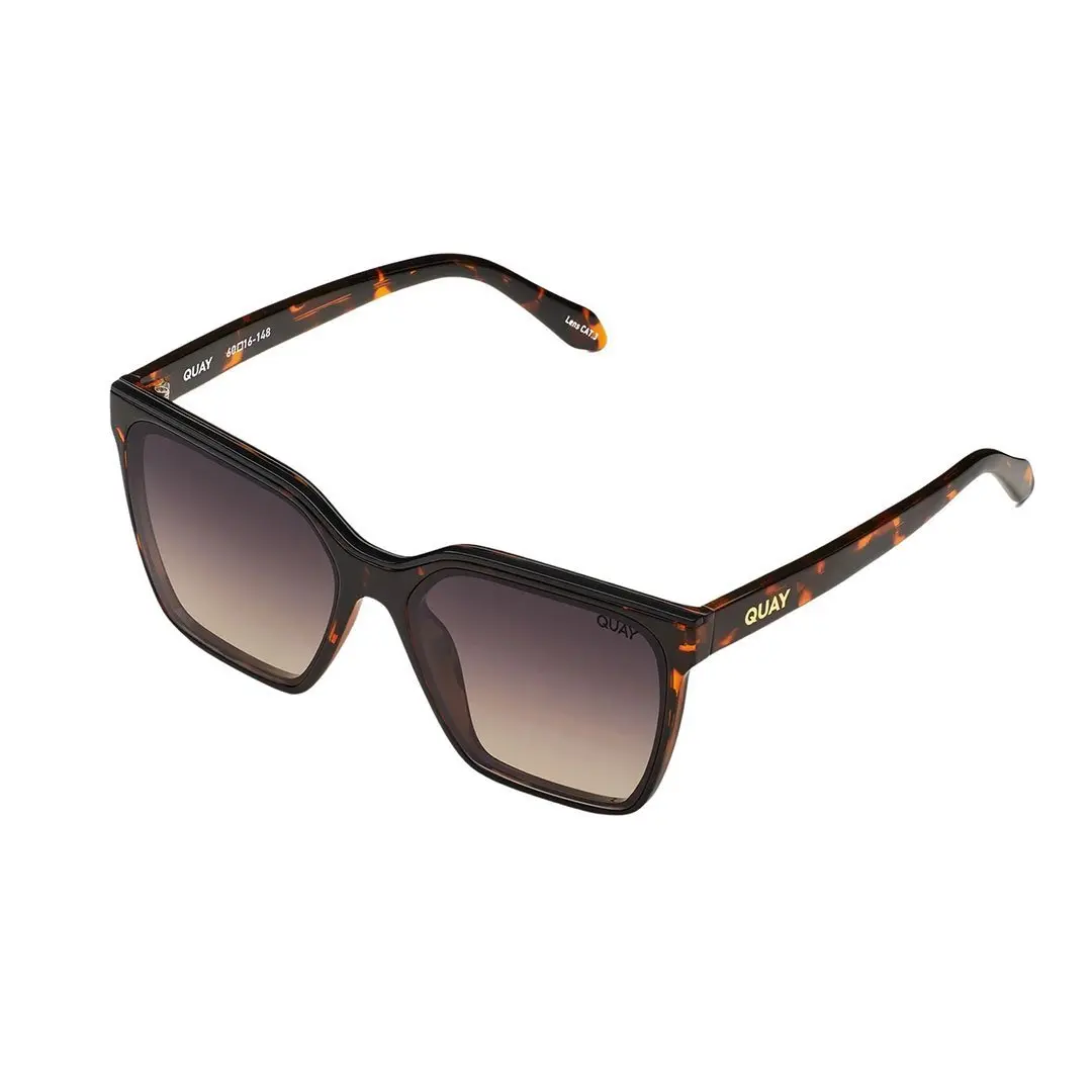 QUAY AUSTRALIA Women's Polarized Square Frame Sunglasses - Contrast Brow Bar, Angled Outer Edges, Stylish Accessories, Statement Frame Glasses, Flush Lenses