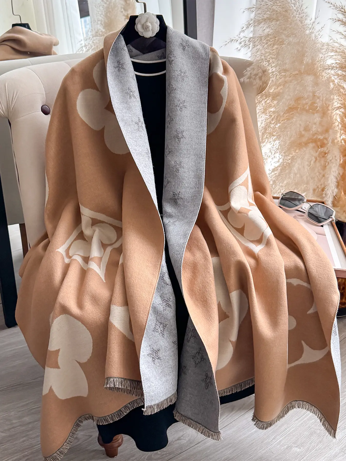 Women's Fall Winter New Elegant Geometric Floral Print Scarf, Luxurious Soft Warm Fashion Versatile Ladies Printed Scarf, Floral Pattern Scarf, Cold Weather Scarf, Floral Pattern Shawl, Boho Floral Scarves, Boho Style Shawl