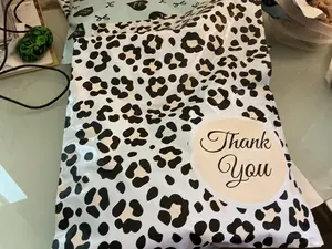 Mystery regular press on nails