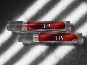 Grown woman lip gloss