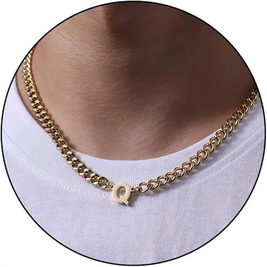 Q letter necklace (gold)