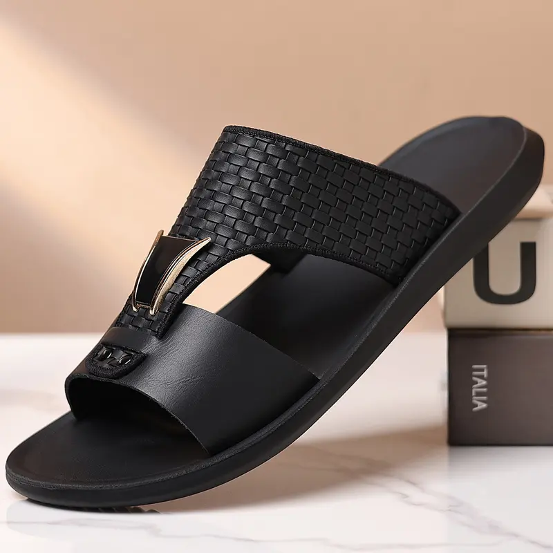 Summer Secret Men's Black/White Lightweight and Comfortable