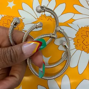 mic open fashion oval bracelet  1pc  - NOT A SET