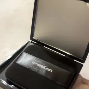 Product Review of CARSLAN Black Magnet Oil Blotting Setting Sheet With Powder More Control Oil Keep Fresh 2 IN 1 Blotting Sheet with Mirror Puff & Recyclable Case 450 Sheets 1 Box 2 Refills from ꨄ**