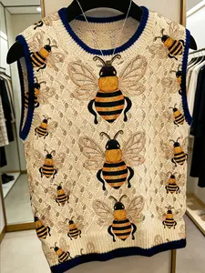 Women's Garden Girl Style Bee Animal Print Round Neck Sleeveless Knit Vest, Casual Spring Summer Fall Outerwear, Breathable Fashion Top