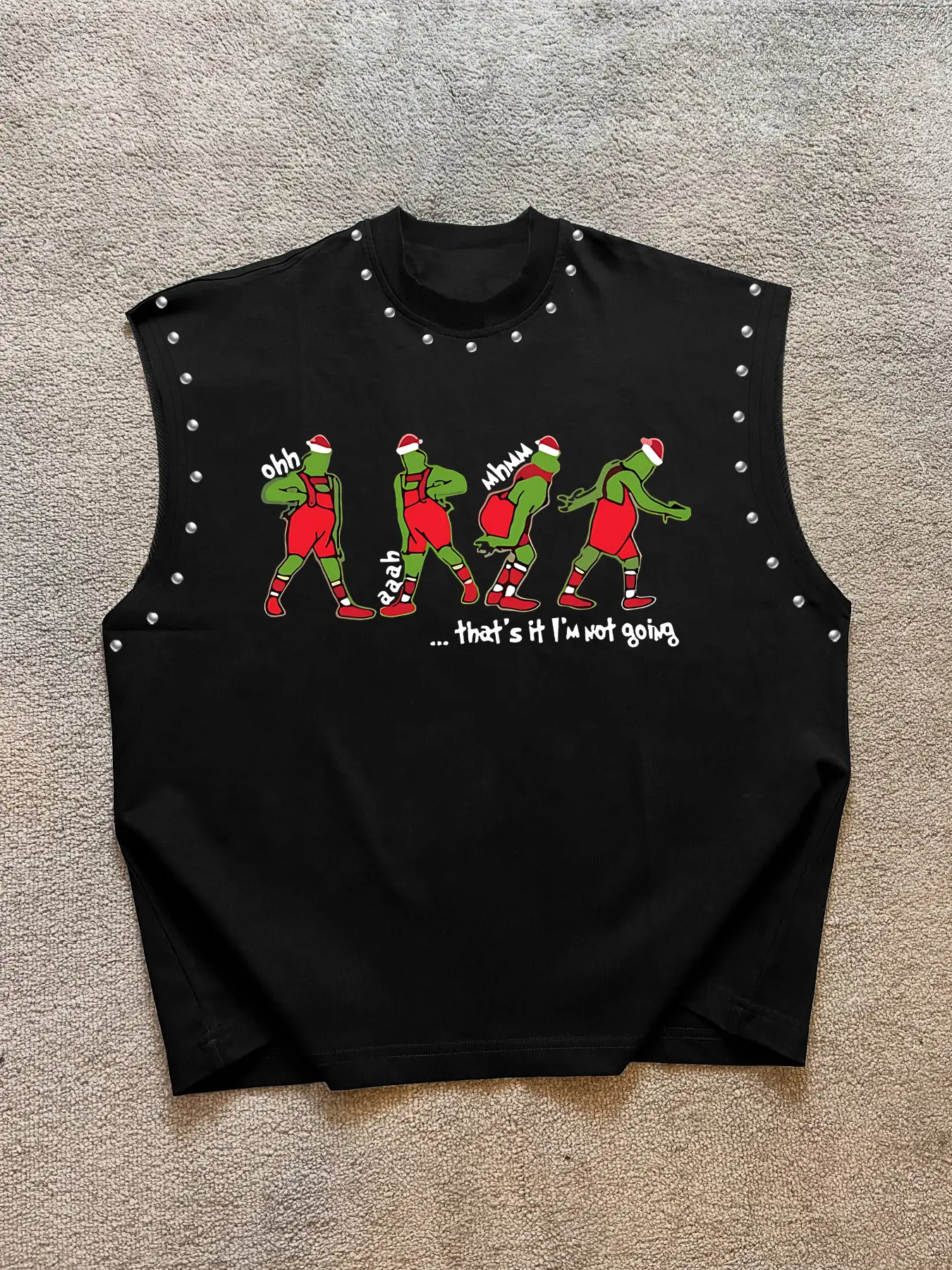 Men's Casual Christmas Graphic Vest, Background with Santa Hat Print, Fitted Breathable Design, Fun Holiday