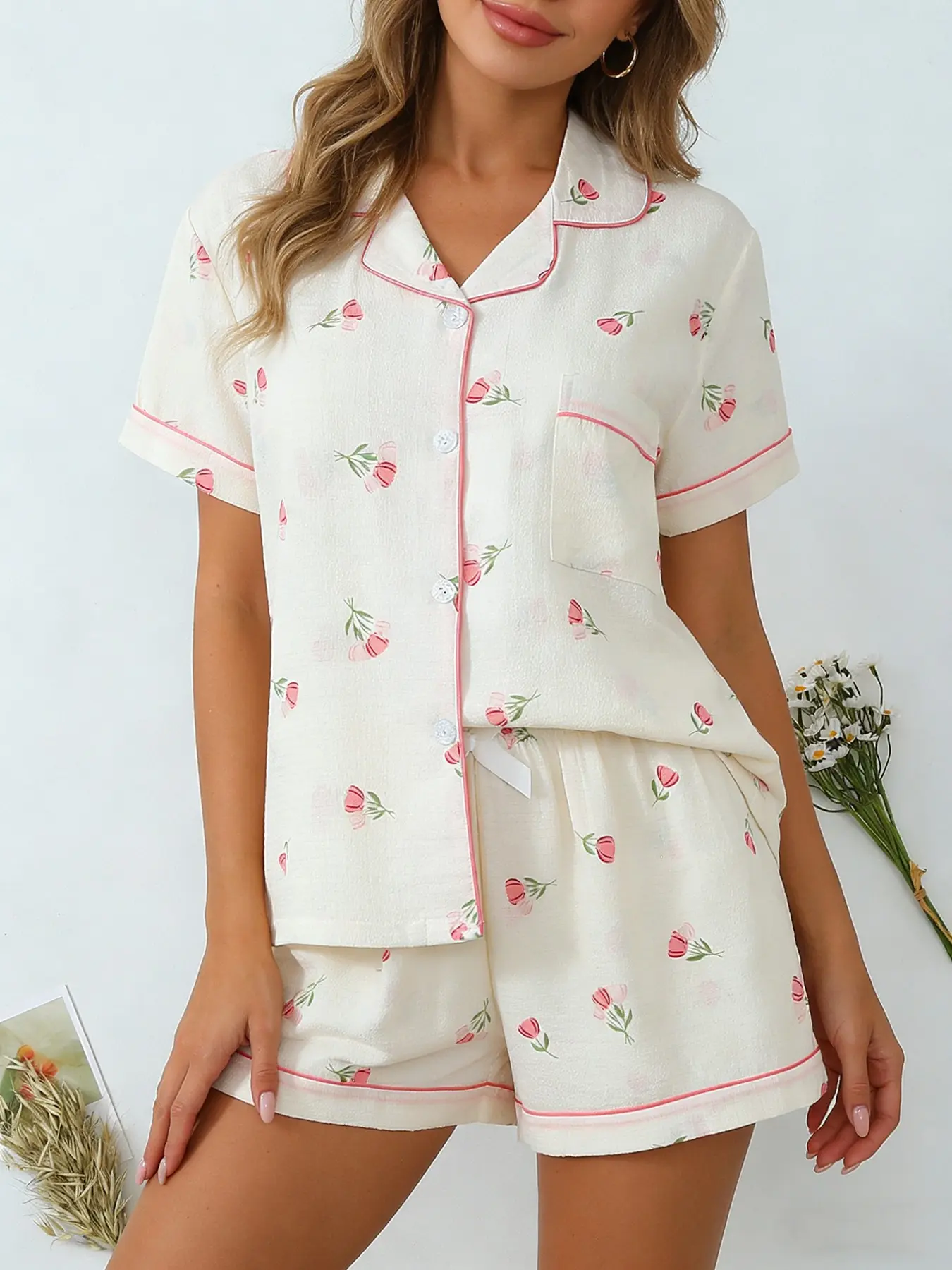 Aesthetic Cream Tulip Floral Pajama Set Women, Casual Sleepwear Set, Button Down Short Sleeve, Spring Summer Cozy Homewear, All-over Floral Print, Relaxed Fit Loungewear, Lounge Pjs Set