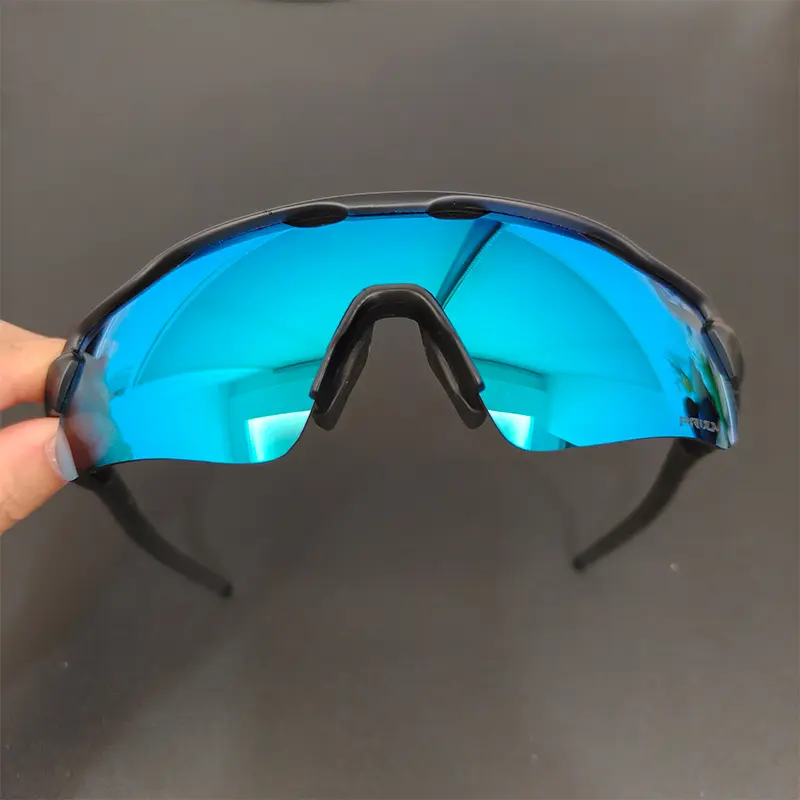 Radar-A12-Black Frame / Ice-blue lens