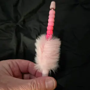 Pink lovers fluffy pen