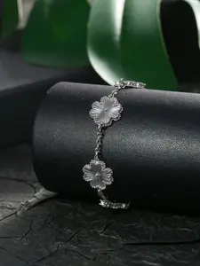 Classic Versatile Laser Heart Clover Bracelet, Floral Pattern, Zinc Alloy Material, Elegant Style, All Seasons Wear, No Choking Hazard