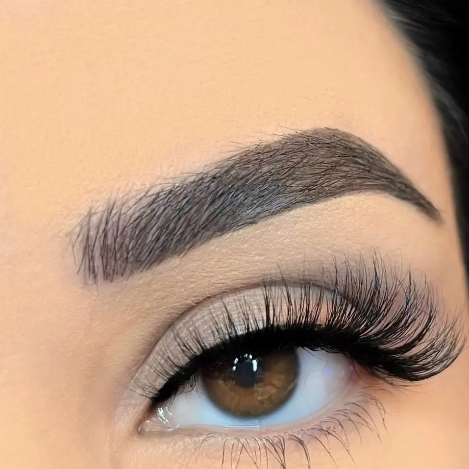 Lola Lashes