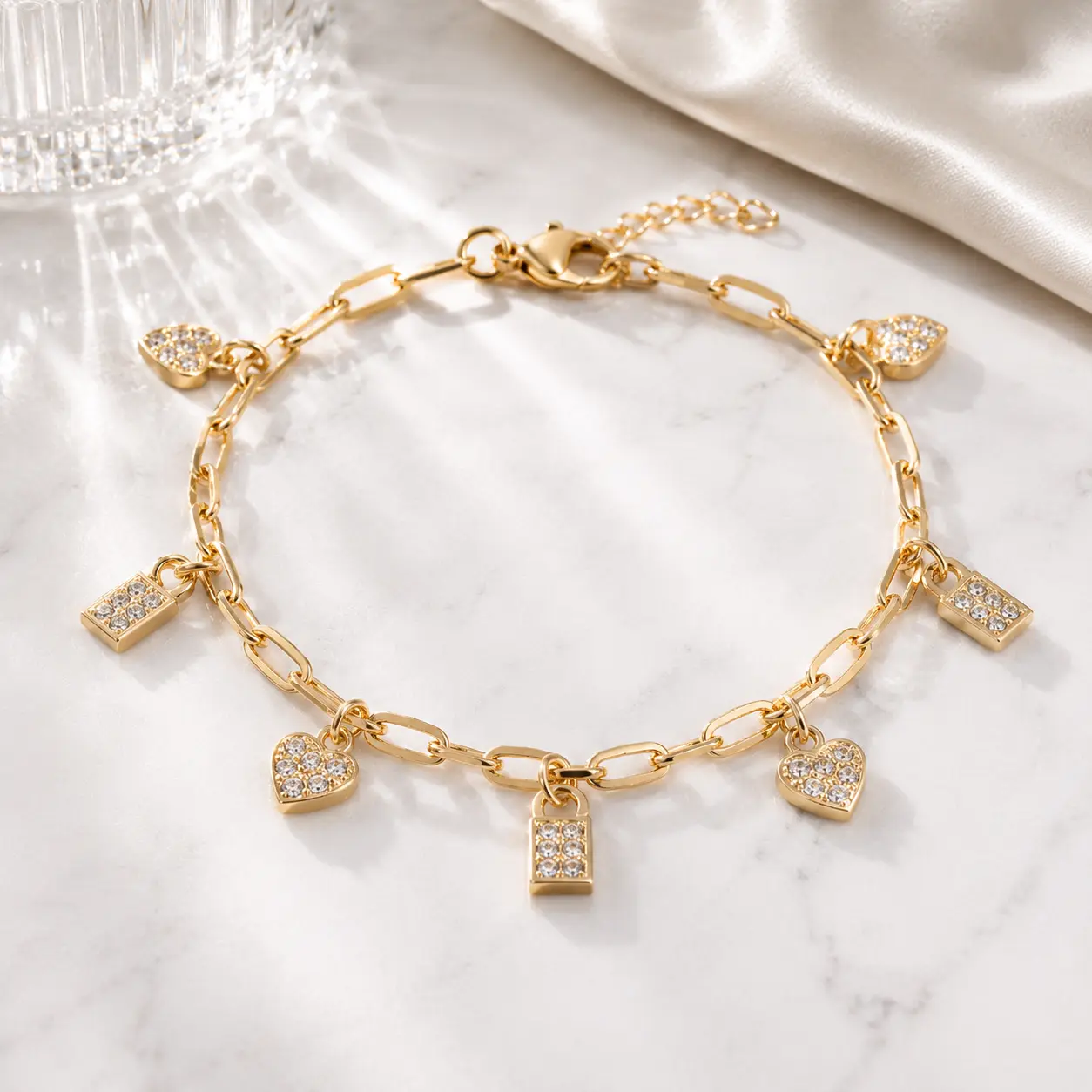 Heart & Lock Charm Bracelet – 18K Gold, Waterproof