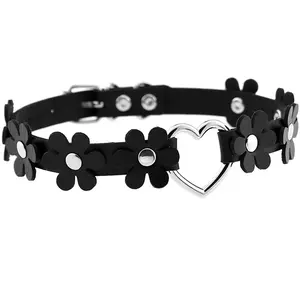 OIDEA Women's Floral Heart Choker Necklace, Adjustable Faux Leather Cord Collar with Snap Buckle, Cute Harajuku Heart Charm Jewelry, Floral Heart Necklaces, Heart Charm Necklaces
