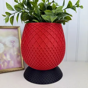 The Miro Planter, Indoor Flower Pot, Tabletop Planter. Lattice Design