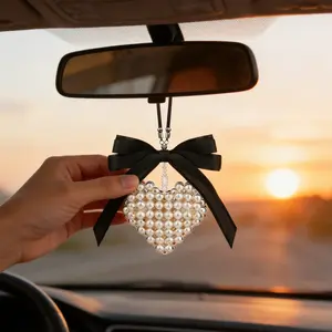 Luxury Pearl Heart Bow Car Hanging Decoration, Car Interior Decoration, Rearview Mirror Ornament, Elegant Girls' Car Accessory, Stylish Car Decor