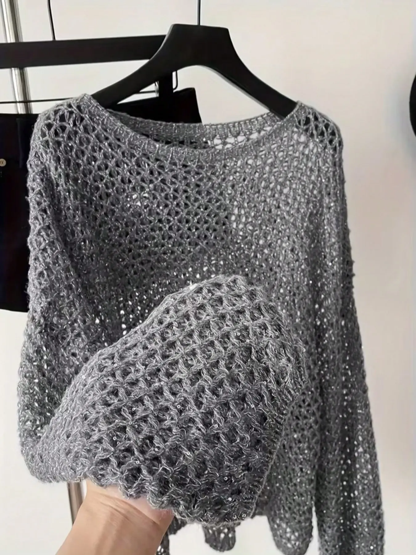 Women's Solid Color Round Neck Hollow Out Casual Knit Long Sleeve Top, Sparkle Sweater for Spring Summer Vacation Wear