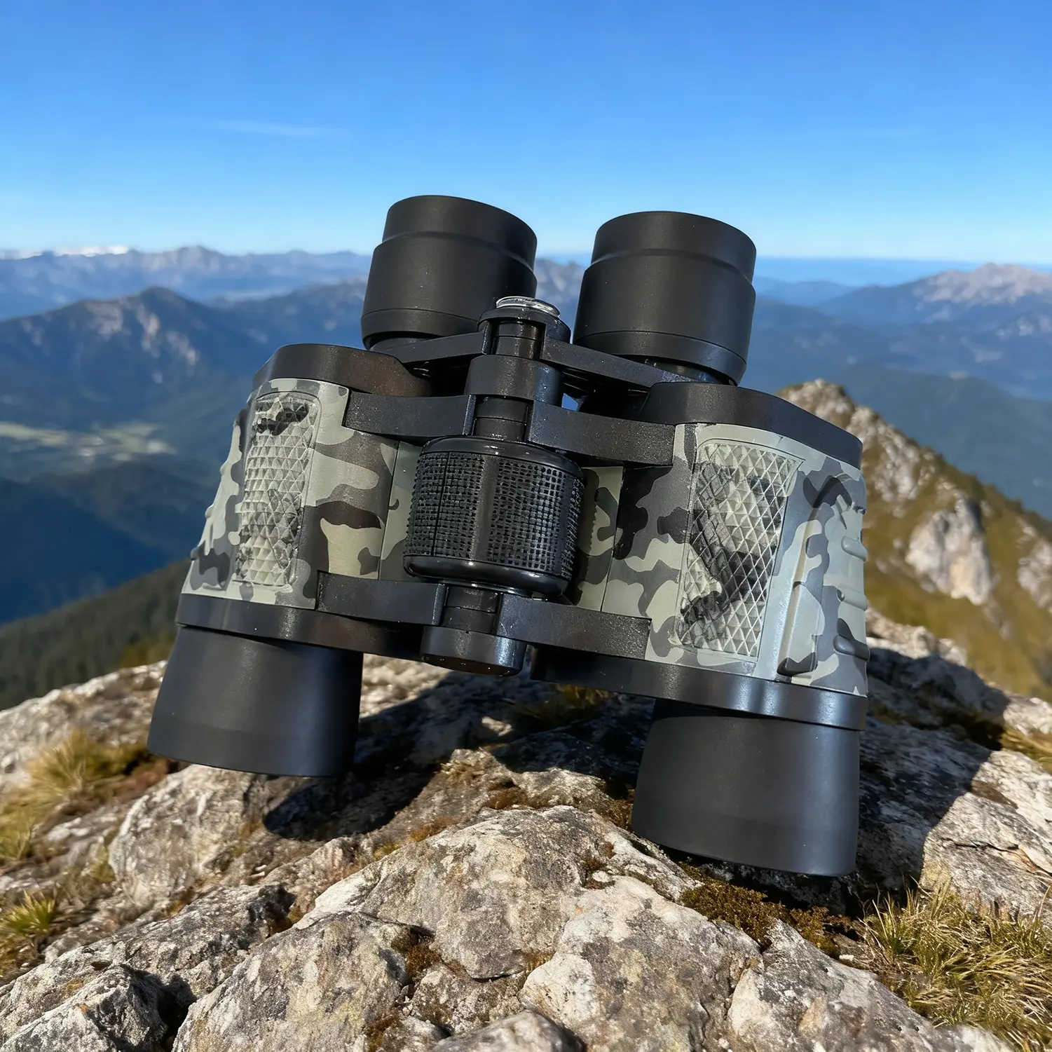 8X40 entry-level binoculars, high-definition portable camouflage binoculars, are perfect for outdoor exploration, mountain climbing, hunting, attending concerts and playing golf