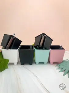 4" Self Watering Moo Pot