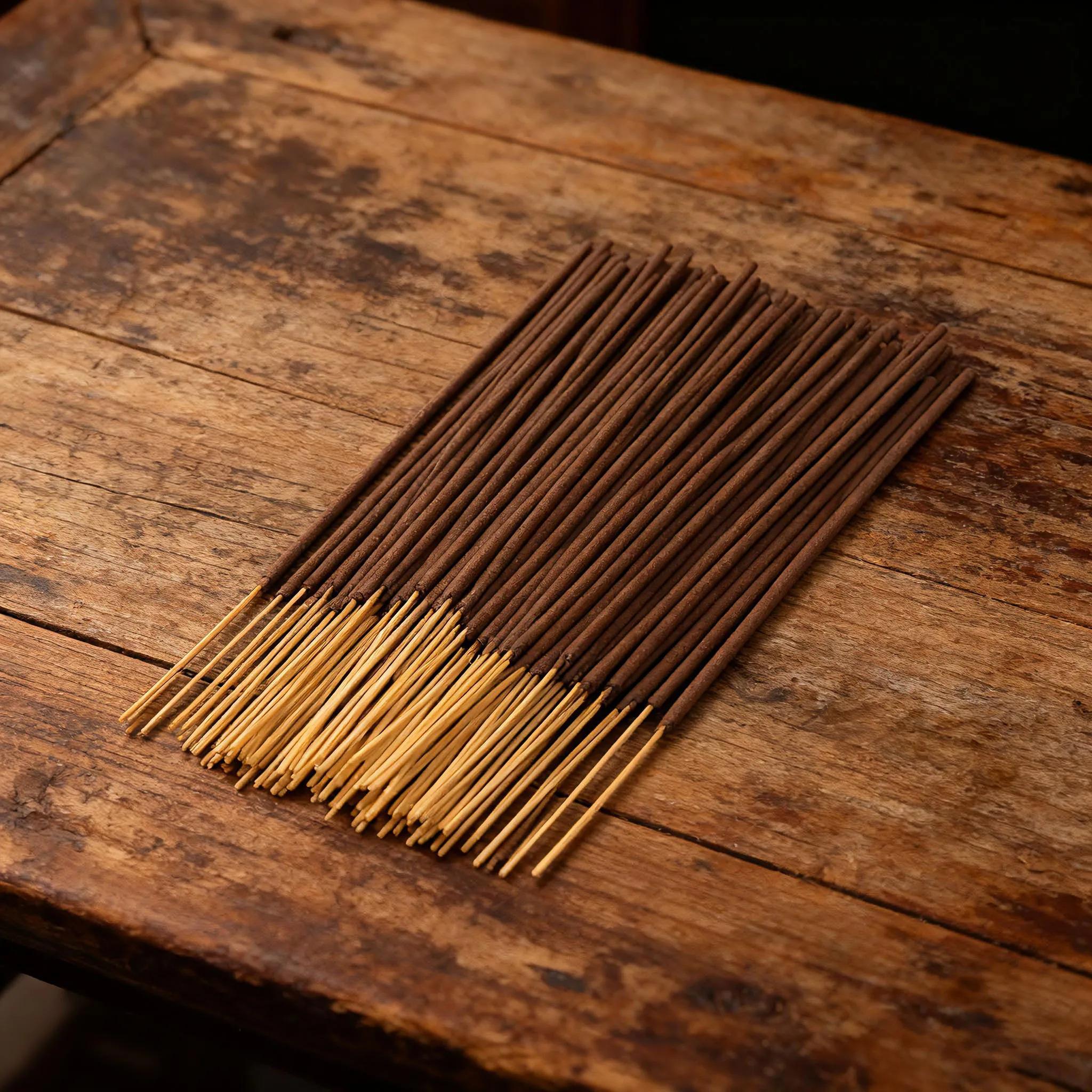 100/200Pcs High Grade Oud Incense Sticks Natural Ebony Agarwood Luxury Long Lasting Home Fragrance Aromatherapy