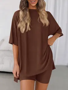 Women's Summer Casual Loose Split Hem T-Shirt & Side Pocket Cycling Shorts Set, Minimalist Sportswear, Two-Piece Ensemble