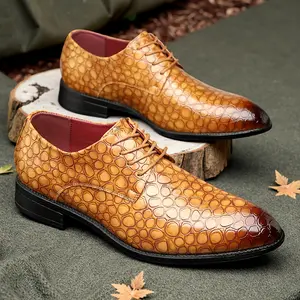 Men's Soft-Sole Pointed-Toe Leather Shoes - Shiny Circle Pattern, Business Commuting Style