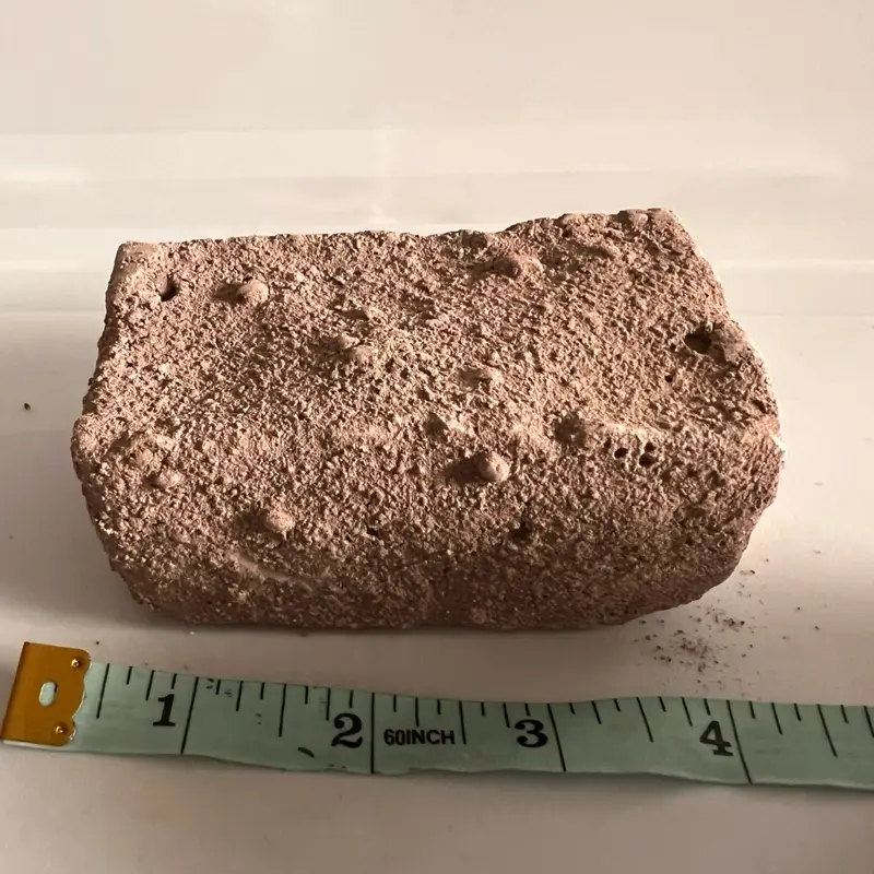 Barrolga- tabique mora- lila clay in a shape of square with white caolin inside. Made in mexico