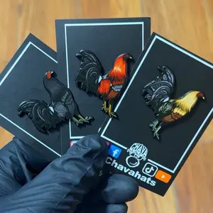 Pin Metálico de Gallos High Quality Material Colorful Rooster Design Pin