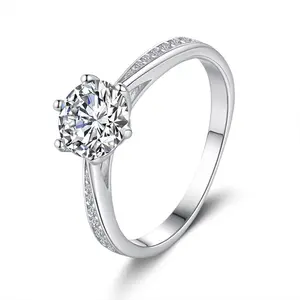 #21 (Queen) 925 Sterling Silver Synthetic Moissanite Ring