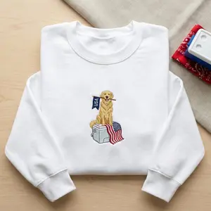 [MADE IN US] Embroidered Golden Retriever Sweatshirt, USA Flag Dog Hoodie, Patriotic Golden Gift, American Puppy Crewneck, Pet Lover Holiday Top