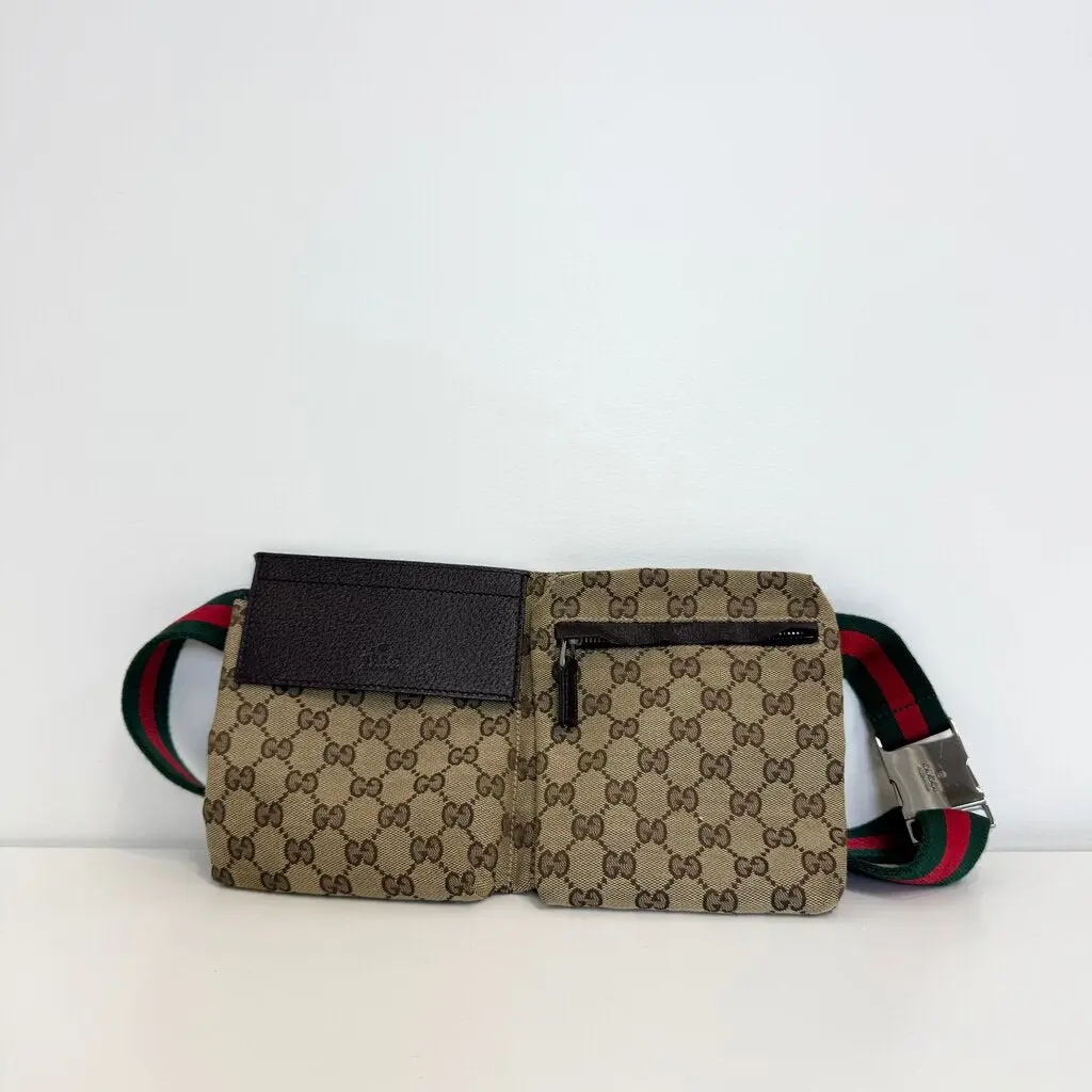 Pre-owned GUCCI Italy Crossbody Bags GG Canvas Belt Bag