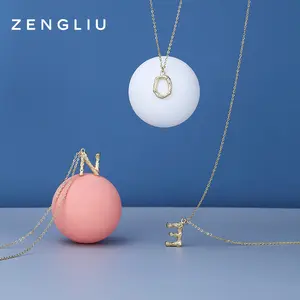 Letter Pendant Necklace for Women and Man Light Luxury Small-Batch Design Initial chain Chic Collarbone & Sweater Chain with Timeless Elegance