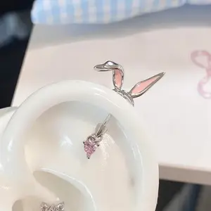 1Pcs Cute Pink Rabbit Ear Stud Y2K Zircon Artistic Sweet Design Unique Exquisite Beautiful Ear Bones Earrings Women's Jewelry