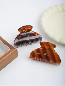 Vintage Acetate Leopard Print Oval Hair Claw Clips, Elegant and Stylish Hair Accessories, Hair Decor for Thin Hair, Perfect for Daily Use