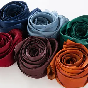 New Arrival Arabic Muslim Women Shimmer Crinkle Satin Hijab Scarf