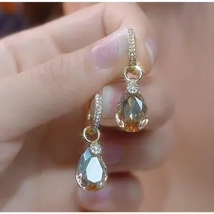 LisiZen Exquisite Crafted Micro-Inlaid Diamond Brown Crystal Ear Cuffs - High-End Elegant Accessories, Stylish and Luxurious Short Fashion Earrings for Women DZEH5123