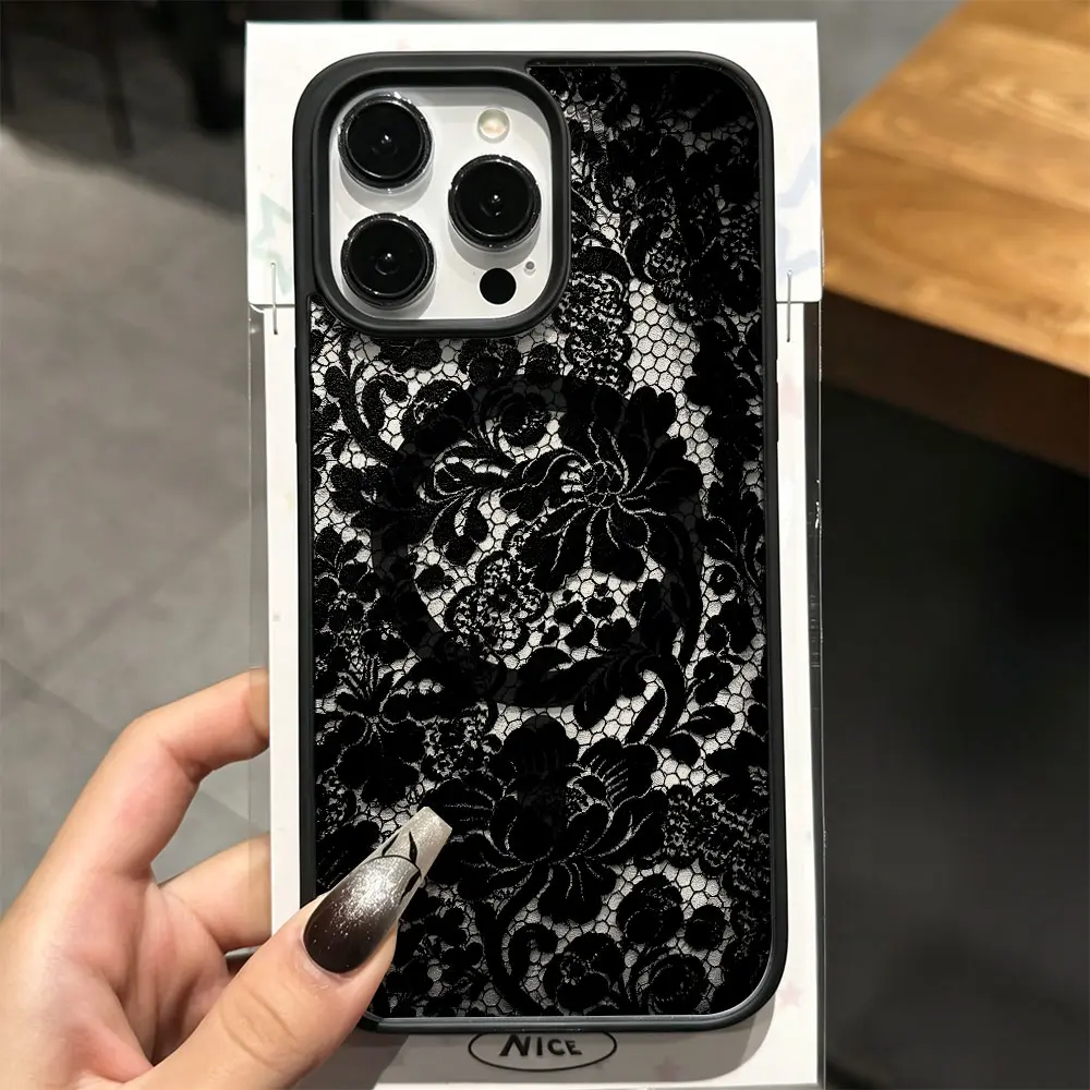 Black Lace Floral Pattern Phone Case， Elegant Gothic Vintage Style for iPhone 17 16 15 14 13 12 11 Plus Pro Max， Exquisite Birthday Gift.